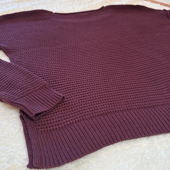 Lucky Brand crew neck sweater, burgundy women’s size medium - Picture 12 of 12